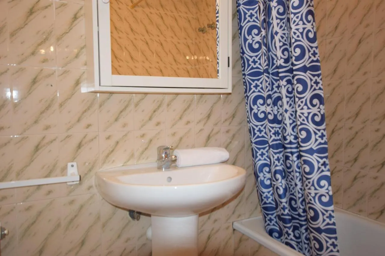 Homeholidaysrentals Lluria Pineda de Mar Apartment