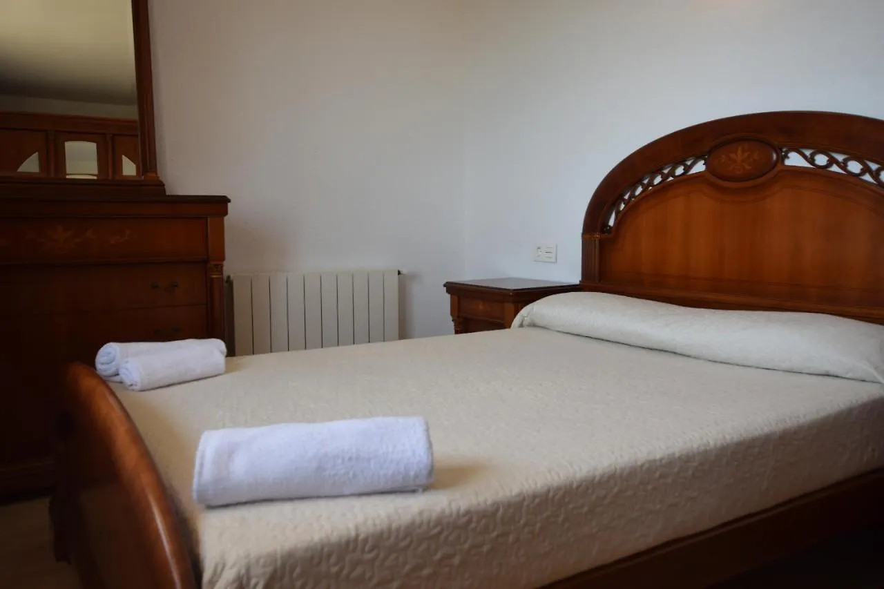 Homeholidaysrentals Lluria location